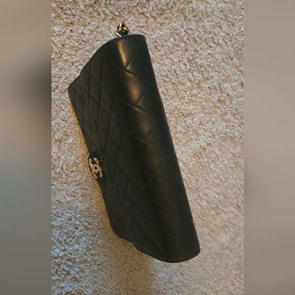 Chanel Lambskin Small Single Flap bag - Picture 10 of 11